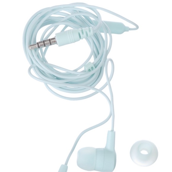 Bundle of 4 Onn. In Ear Headphones Earbuds with Mic - Picture 2 of 2